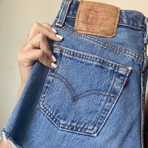 Vintage Levi 501 Denim Shorts✨